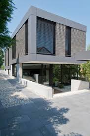 Ein haus im bauhausstil spielt mit allen sinnen. Haus Im Bauhausstil Ideen Bilder Houzz