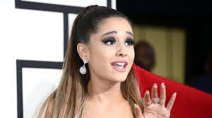 57 of ariana grande's cutest looks. Ich Verehrte Dich Ariana Grande Aussert Sich Zu Tod Von Ex Freund Mac Miller Stars