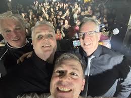 Happy in Frankfurt! 🎶❤️🎹🫶 Absolutely nailed it again! Vocals from  Claudia and Susanne! Omg! Wow! And the band Philip, Paul and James …..  unbelievable! 🙏🙏🙏