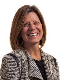 Mary Bendel's Instagram, Twitter & Facebook