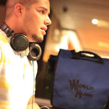 Stream Felipe Assaf music