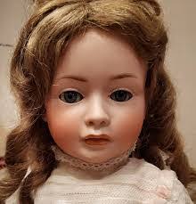 Wendy Doll's Instagram, Twitter & Facebook