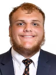 Elijah Garland's Instagram, Twitter & Facebook