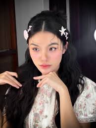 Nữ diễn viên Vbiz có xuất thân hoàng tộc ít ai ngờ, nghe đủ họ tên mới biết  đỉnh thế nào