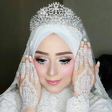 Tutorial Makeup Pengantin Muslimah, Tetap Cantik Walau Sederhana