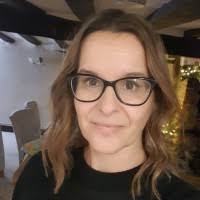 20+ "Claire Knights" profiles