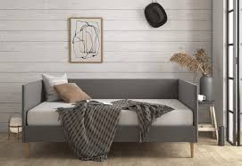 4.5 out of 5 stars 50. 8 Beautiful Queen Size Daybeds Perfect For Adults Couples