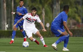 Como, quando e onde assistir ao vivo pela 16° rodada brasileirao 2021 serie b cruzeiro vive situação complicada na série b e busca se afastar do z4, mas encara o brusque que busca se aproximar da briga pelo acesso. Heyo0iab08bfzm