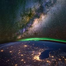Chicago From Space Thanks Nasa In 2020 Northern Lights Space Photography Aurora Borealis From Space