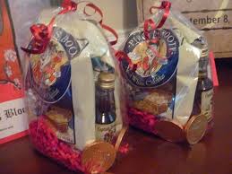 Birthday Party Party Favors For Adults Pin By Lauren Jackson On Parties Pirate Theme Party Party Favors For Adults Disney Party Favor