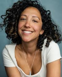 Vera Paul's Instagram, Twitter & Facebook