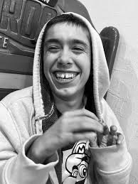 🤔Did you know that a good LAUGH can not only lighten your load mentally,  it can stimulate your heart & lungs, relieve stress response, and soothe  muscle tension⁉️ Remember:: LAUGH often, LAUGH