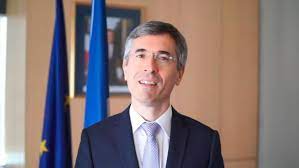 However, it is advised that you contact the embassy of france in kuala lumpur, malaysia for the updated information. French Embassy Conveys Appreciation To Malaysia