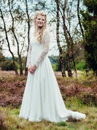 Check spelling or type a new query. Hippie Brautkleider Elementar I Moderne Brautkleider Hochzeitskleider Und Zweiteiler Im Modernen 70er Chic Un Brautkleid Hippie Brautkleid Brautkleid Spitze