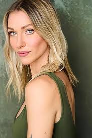 Gretchen Allison's Instagram, Twitter & Facebook