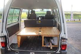 中古バンもdiyで旅の愛車に フォロワー6万人超のyurieさんとつくるhappyバンライフ 前半 makit メキット by diy factorymakit メキット by diy factory ハイエース 内装 バン バン 車