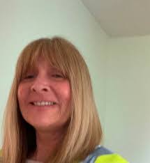 Janet Henshaw's Instagram, Twitter & Facebook