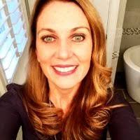 Michelle Canniff's Instagram, Twitter & Facebook