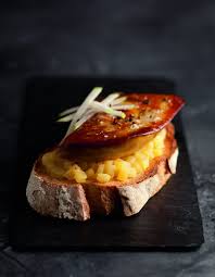 Tartines De Foie Gras Poele Aux Pommes Par Ecole De Cuisine Alain Ducasse Recette Recette Alimentation Recettes De Cuisine