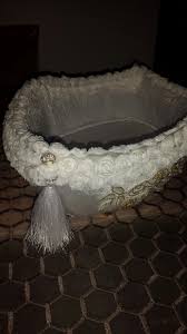 Kadife Gondol Kutu Banyoda Havlu Larininizi Misafirlere Sunacagiz Toplayici Bir Kutu Kadife Kutular Banyo Havlulari