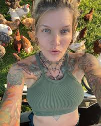 Throwback Thursday 📷 Comment with a photo of your best breed chicken.