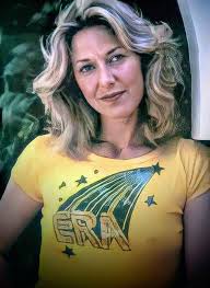 IL LATO OSCURO DI KAREN GRASSLE. Karen Grassle, ha parlato pubblicamente  delle sue passate lotte contro l'alcolismo. Ha condiviso i dettagli del suo  percorso verso la sobrietà, iniziato nel giugno del 1977,