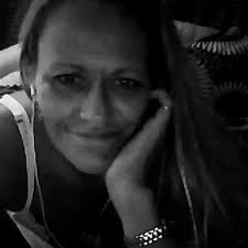 Stream Lisa Keeling music