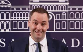 Empezó la campaña de La libertad Avanza: Adorni presentó un insólito spot  realizado con IA