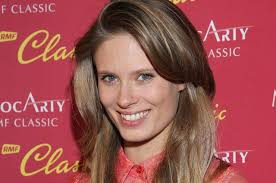 Julia Pietrucha wspomina dzieciństwo u babci w Skarżysku-Kamiennej