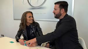 Kein hysterisches frauenkreischen aus dem brautzimmer, kein schampusgläserklirren beim schminken und kein ausgelassenes lachen bei den letzten zuppeleien am kleid. Laura Muller Und Michael Wendler Das Ist Das Datum Ihrer Hochzeit Stern De