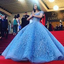Cannes Film Fest 2017 Aishwarya Rai Bachchan Stun Quinceanera Dresses Blue Gowns Pretty Prom Dresses However, the designer recreated this magical gown in a different hue for hasini's wedding celebration. cannes film fest 2017 aishwarya rai