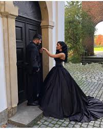 Perfect for a bride looking for an unconventional look that will still make her feel like a princess on her big day, this strapless gown. Gothic Black Wedding Dresses Ball Gown Satin Sweetheart Lace Appliques Corset Back Non White Bridal Gowns Cusstom Made Colored Brides B15 From Lilliantan 267 74 Dhgate Com