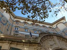 Lemaire s/s 2018 show at palais de tokyo,. Le Palais De La Femme Le Pieton De Paris