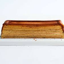 Die eigelbe in einer schüssel verquirlen. Johann Lafers Baumkuchen Trendxpress