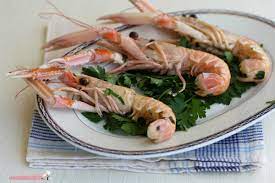 Sfumate con il brandy, fiammeggiate e lasciate evaporare l'alcol. Scampi Al Vino Bianco E Prezzemolo Le Passioni Di Mam