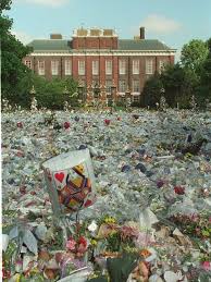 Flowers for diana storyline guide. The Sea Of Flowers In Front Of Kensington Palace 1997 After The Death Of Lady Diana 9gag