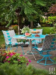 Refinish A Rusty Old Patio Set Outdoor Patio Furniture Patio Furniture Makeover Patio Decor