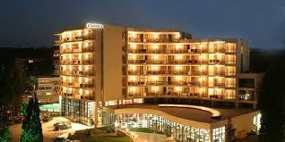 Personalul de la receptie a fost foarte amabil, camerele sunt renovate, pernele moi, am avut aer conditionat. Hotel Elena 4 Nisipurile De Aur Bulgaria