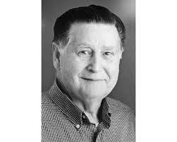 Lynette Snow's Instagram, Twitter & Facebook