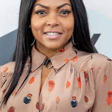 The coolest hair part is no longer on the sidelines—it's front and center. How To Find The Best Part For Your Face Shape