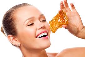 Massatge facial a la mel (29 fotos): com fer a casa, la tècnica d'execució,  ressenyes