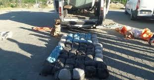 Dün dün 10:36 edirne'de uyuşturucuyu camdan atarken yakalanan zanlı tutuklandı Van Da 342 Kilo 700 Gram Eroin Ele Gecirildi Takvim