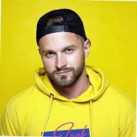 100+ "Slaninka" profiles