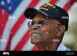 Retired military officer hi-res stock photography and images