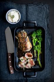 Proprio a causa di questa caratteristica, la cottura in forno, deve essere togliete il filetto dal forno e lasciatelo riposare dieci minuti. Filetto Di Maiale Al Forno Csaba Dalla Zorza