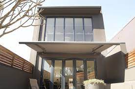Folding Arm Awnings Retractable Blinds And Awnings Custom Made Retractable Awning Outdoor Awnings Modern Pools