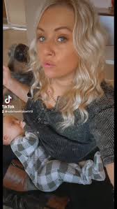 SabrinaElizabeth6969 (@sabrinaelizabeth6969)’s videos with original sound