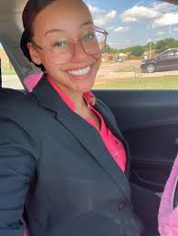 Kind Stranger's Note to Job Interviewee