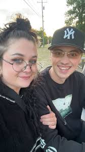 I just moved to fall river with my fiance from North Carolina! It's a  lovely place and I can't wait to start a new life in Massachusetts!! I was  hoping to make