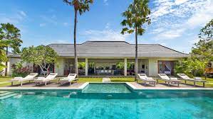 Situated away from the town on an unparalleled secluded beauty, villa campuhan is a kind of a place that anyone would fall in love with instantly. Villa Senara In Canggu Bali 3 Zimmer Bester Preis Bewertungen